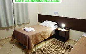 Pousada comercial Mirante Fonte Sônia - Equipes e Trabalhadores
